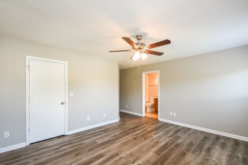 2,205/Mo, 1295 Spring Lake Dr Brownsburg, IN 46112 Main Bedroom View 2