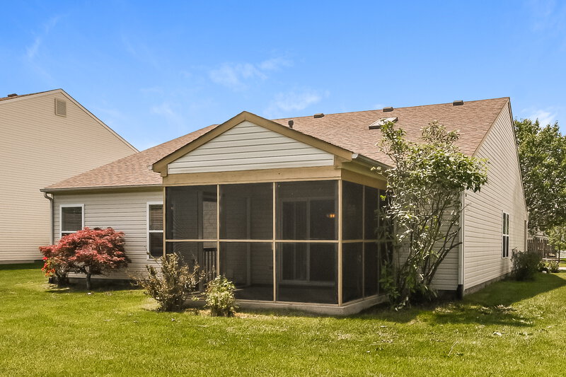 2,205/Mo, 1295 Spring Lake Dr Brownsburg, IN 46112 Rear View 2