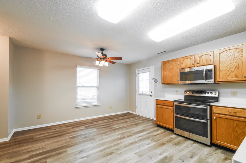 1,865/Mo, 6869 W Raleigh Dr McCordsville, IN 46055 Dining Room View