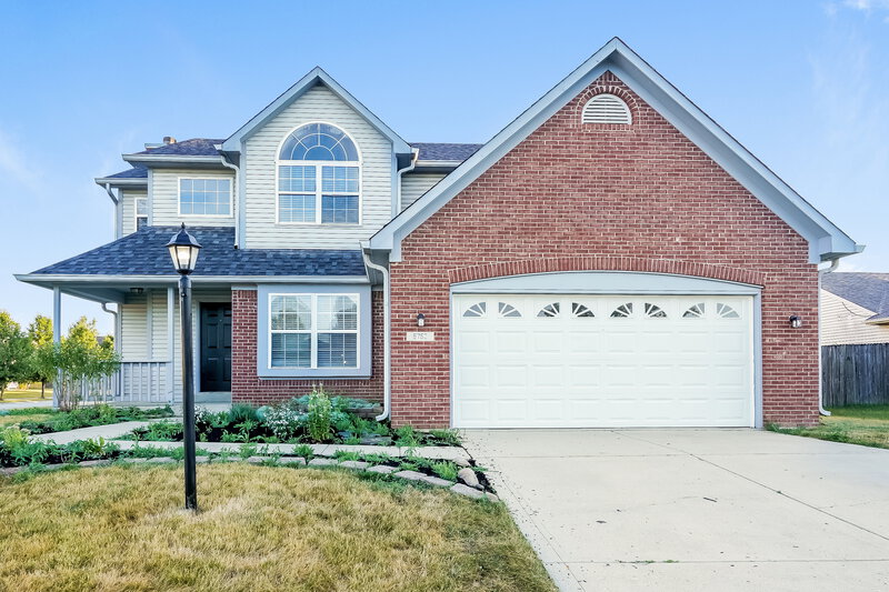 1,990/Mo, 5752 Ashcroft Dr Indianapolis, IN 46221 External View