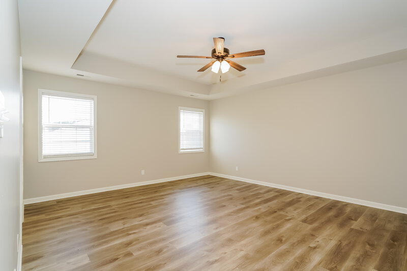 1,990/Mo, 5752 Ashcroft Dr Indianapolis, IN 46221 Main Bedroom View