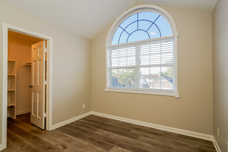 1,990/Mo, 5752 Ashcroft Dr Indianapolis, IN 46221 Bedroom View