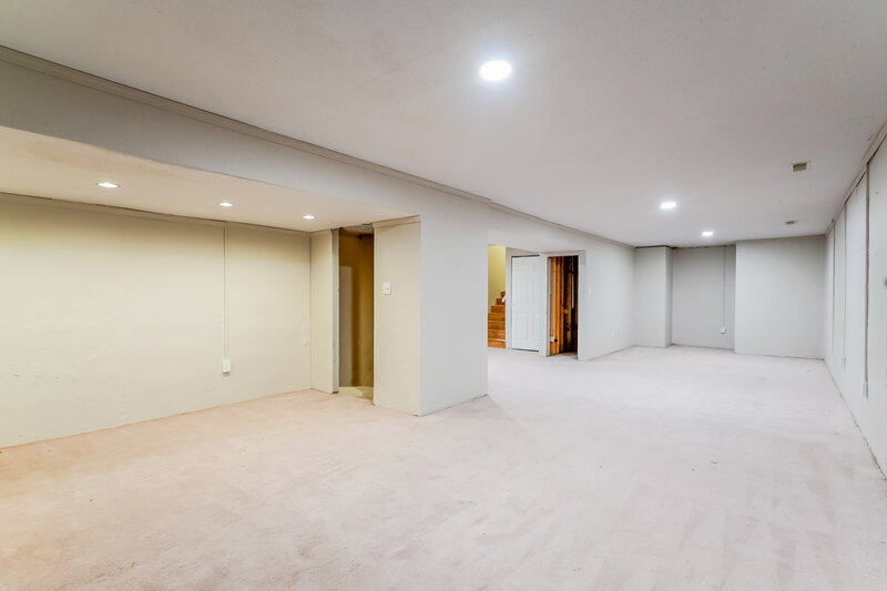 1,990/Mo, 5752 Ashcroft Dr Indianapolis, IN 46221 Basement View