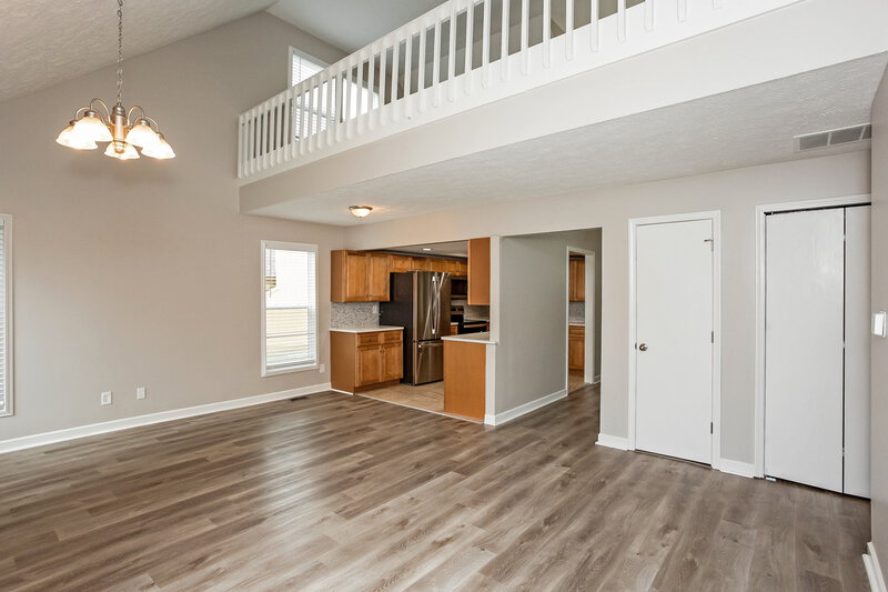 2,760/Mo, 7420 Fairway Circle West Dr Indianapolis, IN 46236 Living Room View