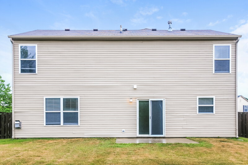 1,890/Mo, 1112 River Ridge Dr Brownsburg, IN 46112 Rear View