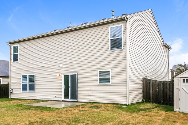 1,890/Mo, 1112 River Ridge Dr Brownsburg, IN 46112 Rear View 2