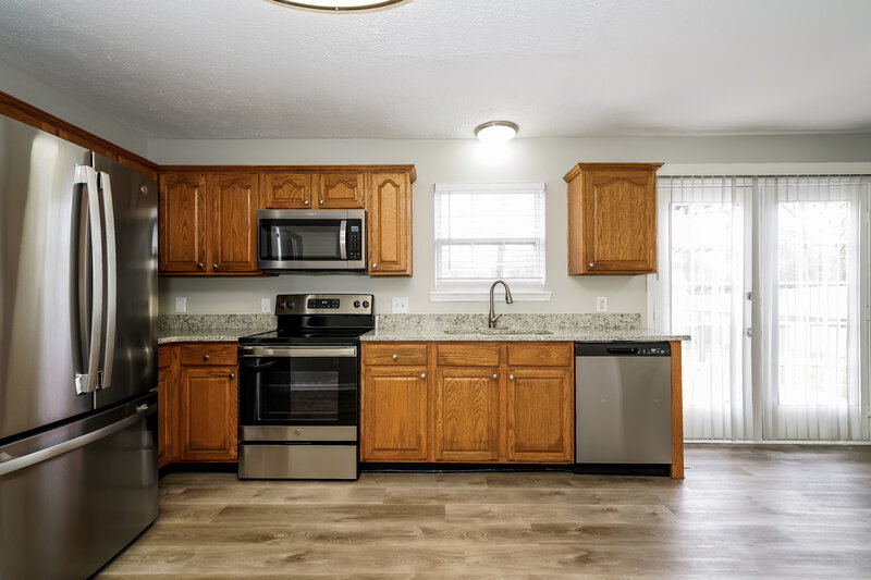 2,150/Mo, 6229 Tybalt Pl Indianapolis, IN 46254 Kitchen View