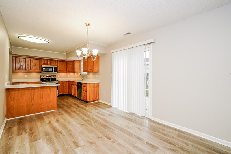 2,810/Mo, 9005 Lighthorse Dr Indianapolis, IN 46231 Dining Room View