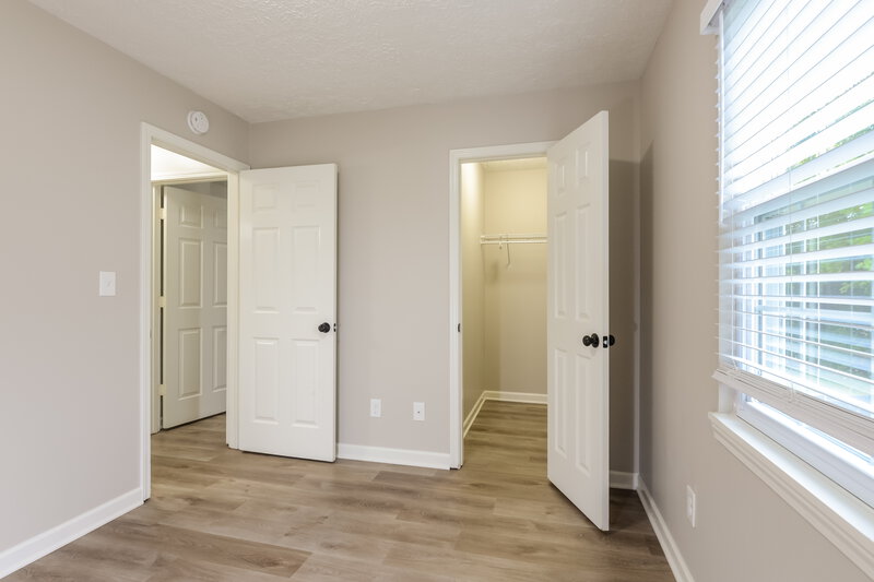 2,570/Mo, 7352 Southern Lakes Dr Indianapolis, IN 46237 Bedroom View 2