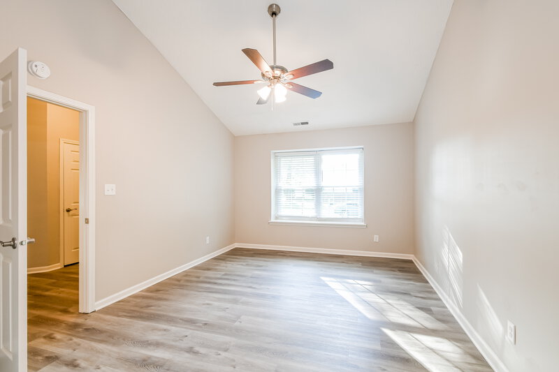 2,075/Mo, 14701 Village Park East Dr Carmel, IN 46033 Main Bedroom View