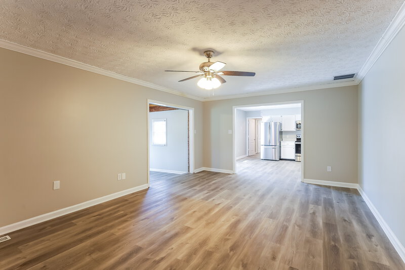 1,715/Mo, 1567 Woodside Dr Danville, IN 46122 Living Room View