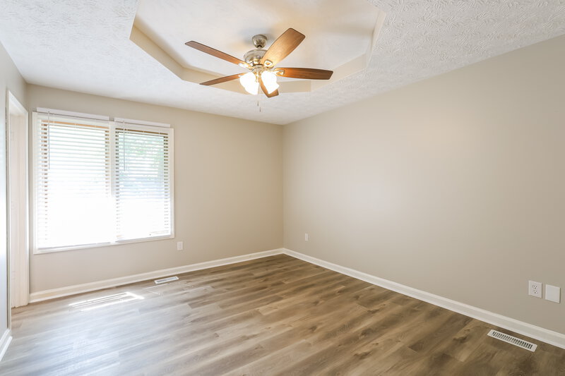 1,715/Mo, 1567 Woodside Dr Danville, IN 46122 Main Bedroom View