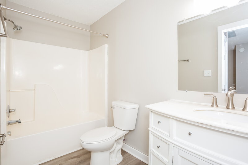 2,320/Mo, 149 Harts Ford Way Brownsburg, IN 46112 Bathroom View