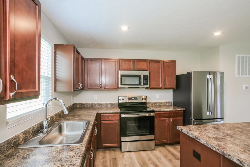 2,050/Mo, 107 Campus Ln Greenwood, IN 46143 Misc View 5