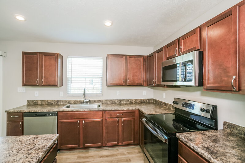 2,050/Mo, 107 Campus Ln Greenwood, IN 46143 Misc View 6