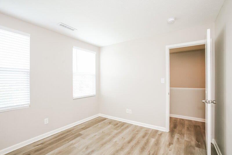 2,050/Mo, 107 Campus Ln Greenwood, IN 46143 Misc View 12