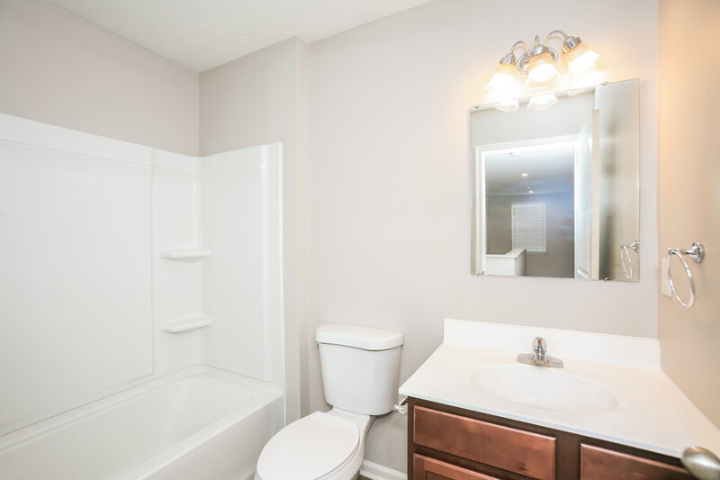 2,050/Mo, 107 Campus Ln Greenwood, IN 46143 Misc View 15