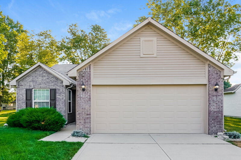 1,815/Mo, 129 Hilltop Farms Blvd New Whiteland, IN 46184 External View