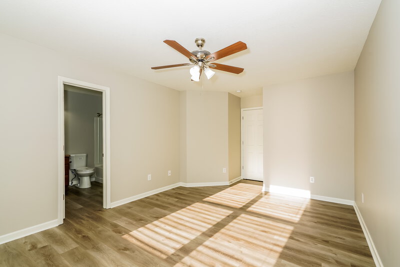 1,815/Mo, 129 Hilltop Farms Blvd New Whiteland, IN 46184 Main Bedroom View 2