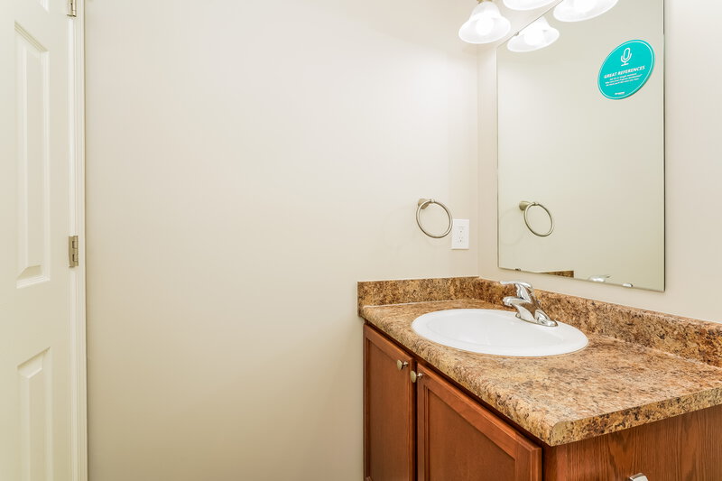1,815/Mo, 129 Hilltop Farms Blvd New Whiteland, IN 46184 Bathroom View