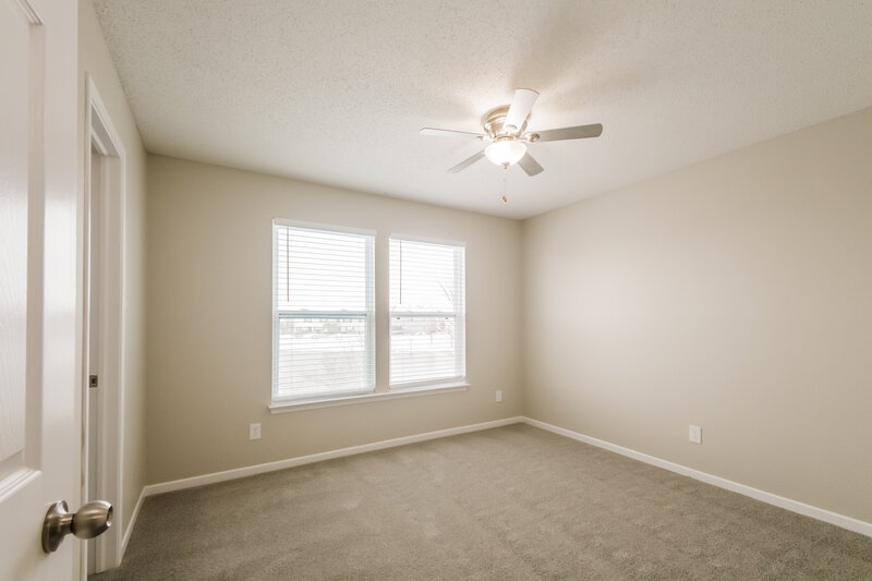 2,010/Mo, 8182 S Evening Dr Pendleton, IN 46064 Main Bedroom View 2