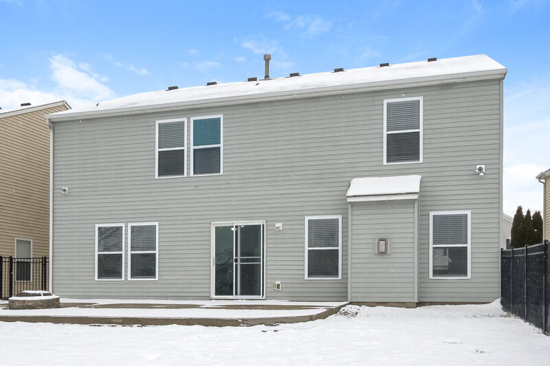 2,010/Mo, 8182 S Evening Dr Pendleton, IN 46064 Rear View 2