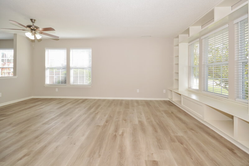 2,660/Mo, 10414 Carrington Way Indianapolis, IN 46234 Living Room View 2