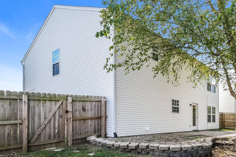 2,425/Mo, 10062 Orange Blossom Trl Fishers, IN 46038 Rear View 2