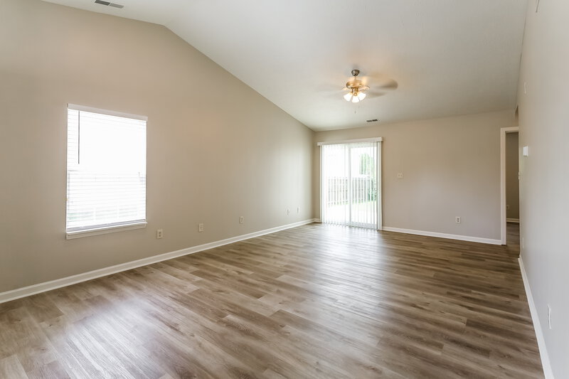 1,575/Mo, 1352 E McClarnon Dr Greenfield, IN 46140 Dining Room View