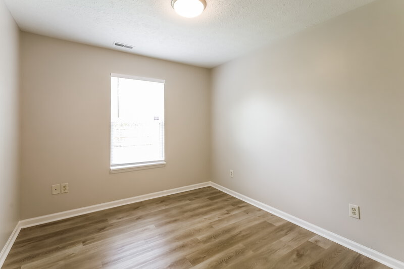 1,575/Mo, 1352 E McClarnon Dr Greenfield, IN 46140 Bedroom View