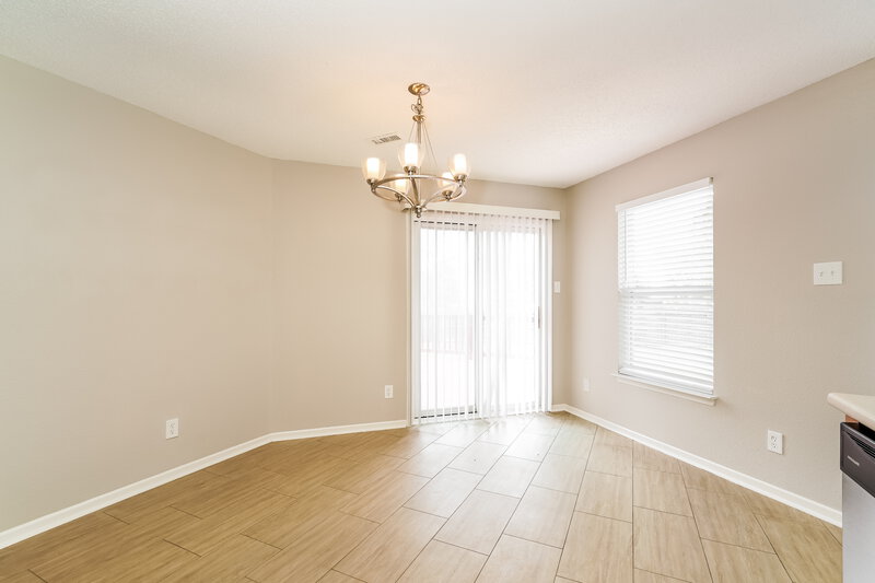 1,865/Mo, 5644 N Littleton Dr McCordsville, IN 46055 Dining Room View