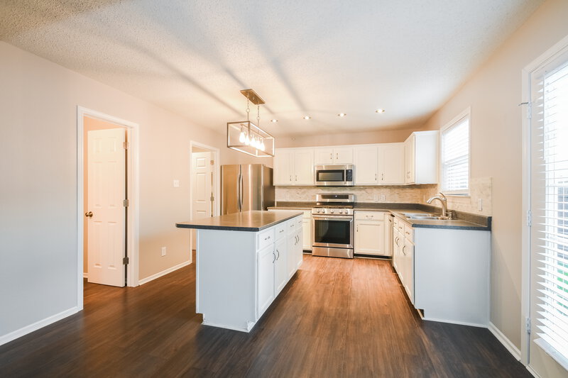 0/Mo, 9416 W Constellation Dr Pendleton, IN 46064 Kitchen View