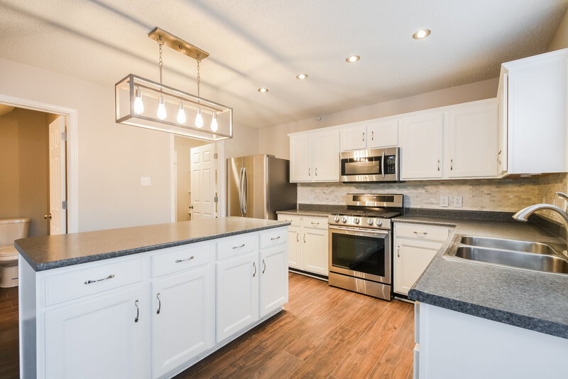 0/Mo, 9416 W Constellation Dr Pendleton, IN 46064 Kitchen View 2