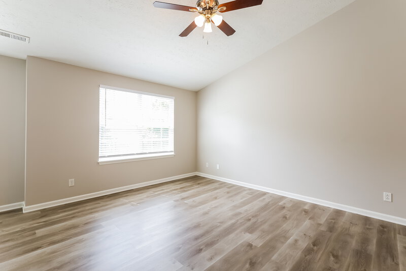 2,165/Mo, 11402 High Grass Dr Indianapolis, IN 46235 Main Bedroom View 2