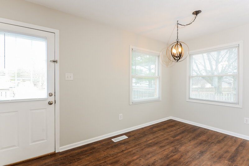 1,700/Mo, 1179 Money Ln Danville, IN 46122 Dining Room View
