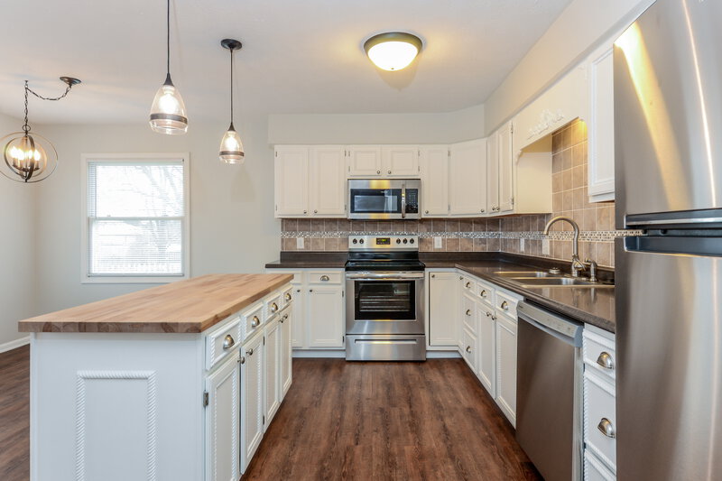 1,700/Mo, 1179 Money Ln Danville, IN 46122 Kitchen View