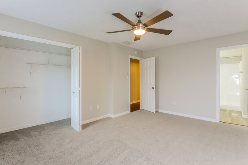 1,700/Mo, 1179 Money Ln Danville, IN 46122 Main Bedroom View