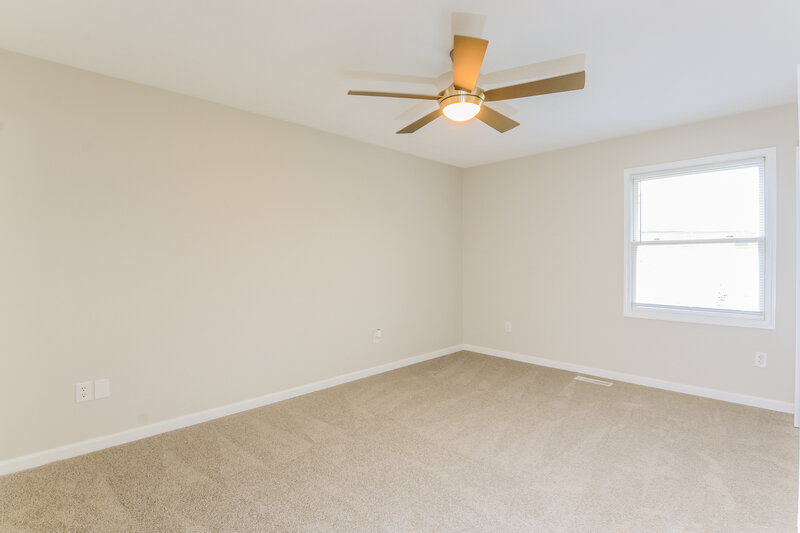 1,700/Mo, 1179 Money Ln Danville, IN 46122 Main Bedroom View 2