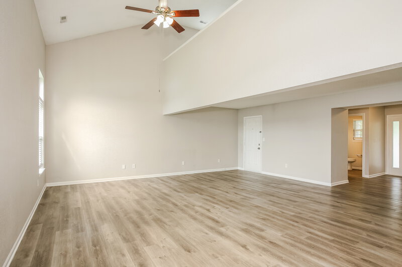 2,020/Mo, 109 Lockerbie Ln Pittsboro, IN 46167 Living Room View