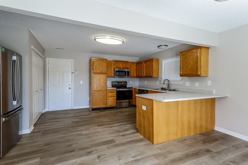 3,180/Mo, 109 Lockerbie Ln Pittsboro, IN 46167 Kitchen View 2