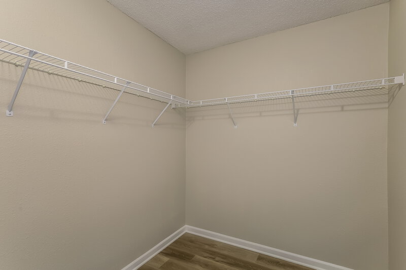 3,180/Mo, 109 Lockerbie Ln Pittsboro, IN 46167 Walk In Closet View