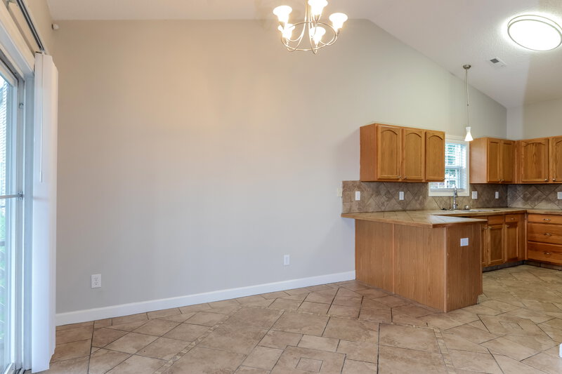 1,900/Mo, 9721 Stonewall Ln Avon, IN 46123 Dining Room View