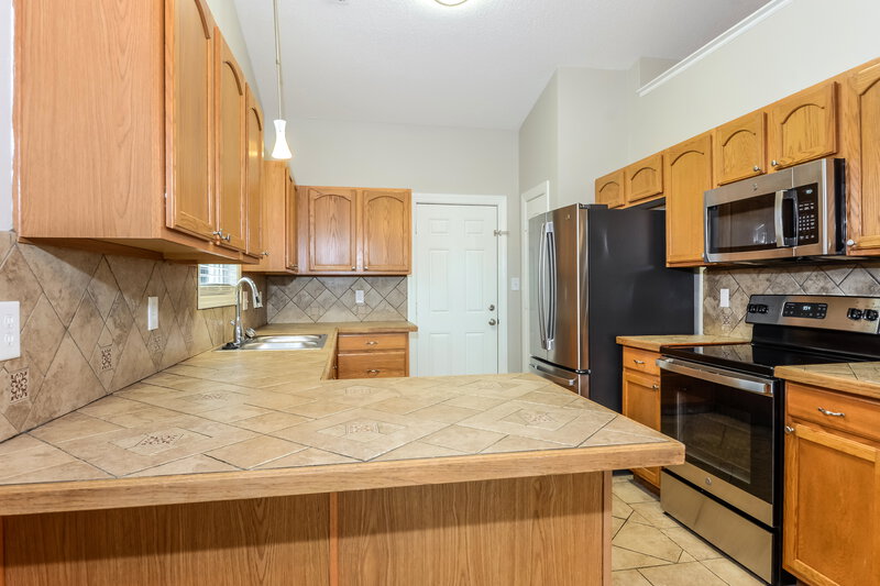 1,900/Mo, 9721 Stonewall Ln Avon, IN 46123 Kitchen View