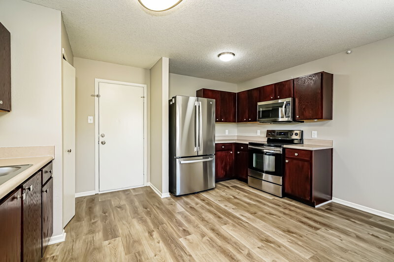 2,510/Mo, 3202 Danube Way Indianapolis, IN 46239 Kitchen View 3