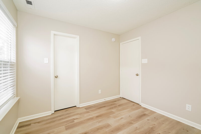 1,975/Mo, 1245 Kenwood Dr Greenwood, IN 46143 Bedroom View