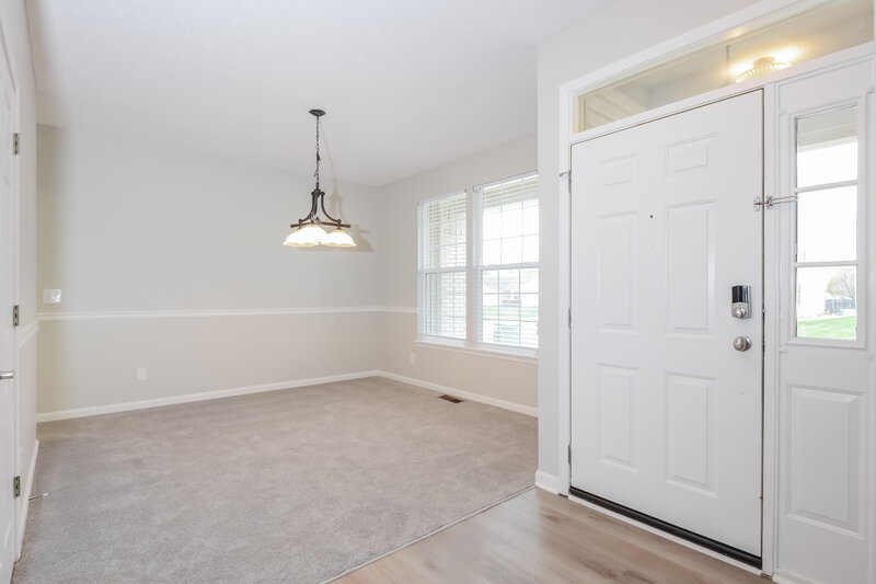 4,200/Mo, 1903 Windsor Ln Danville, IN 46122 Breakfast Nook View