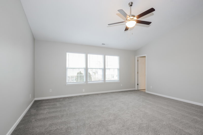 4,200/Mo, 1903 Windsor Ln Danville, IN 46122 Main Bedroom View