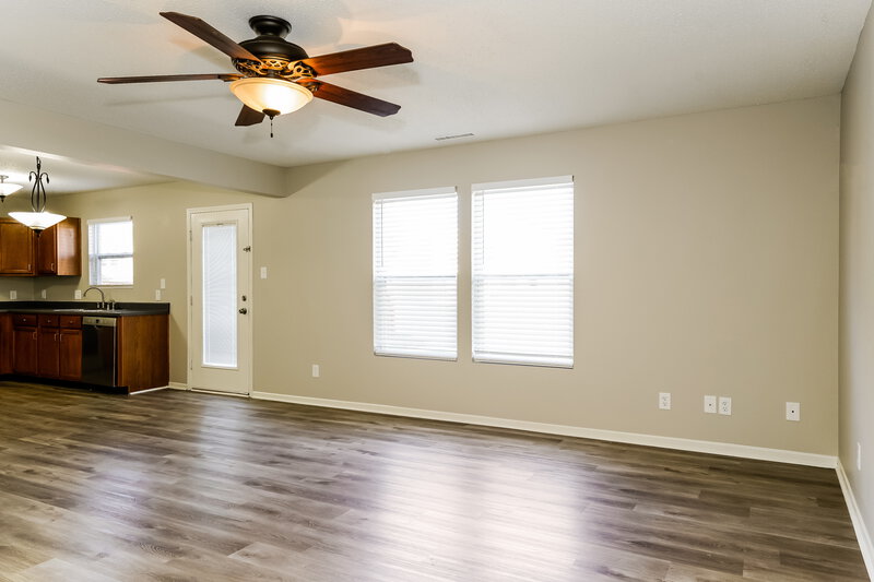 1,560/Mo, 7852 States Bend Ln Indianapolis, IN 46239 Living Room View