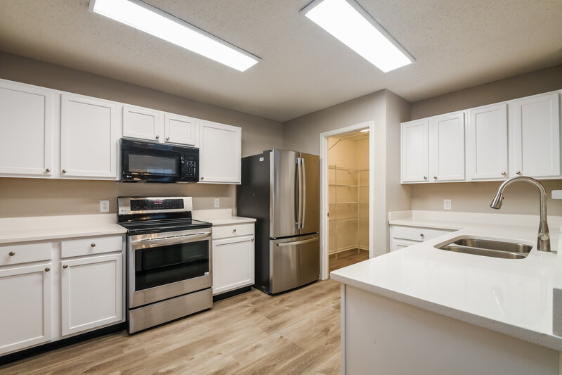 3,120/Mo, 13360 All American Rd Fishers, IN 46037 Kitchen View