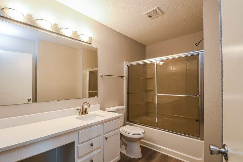 3,120/Mo, 13360 All American Rd Fishers, IN 46037 Main Bathroom View
